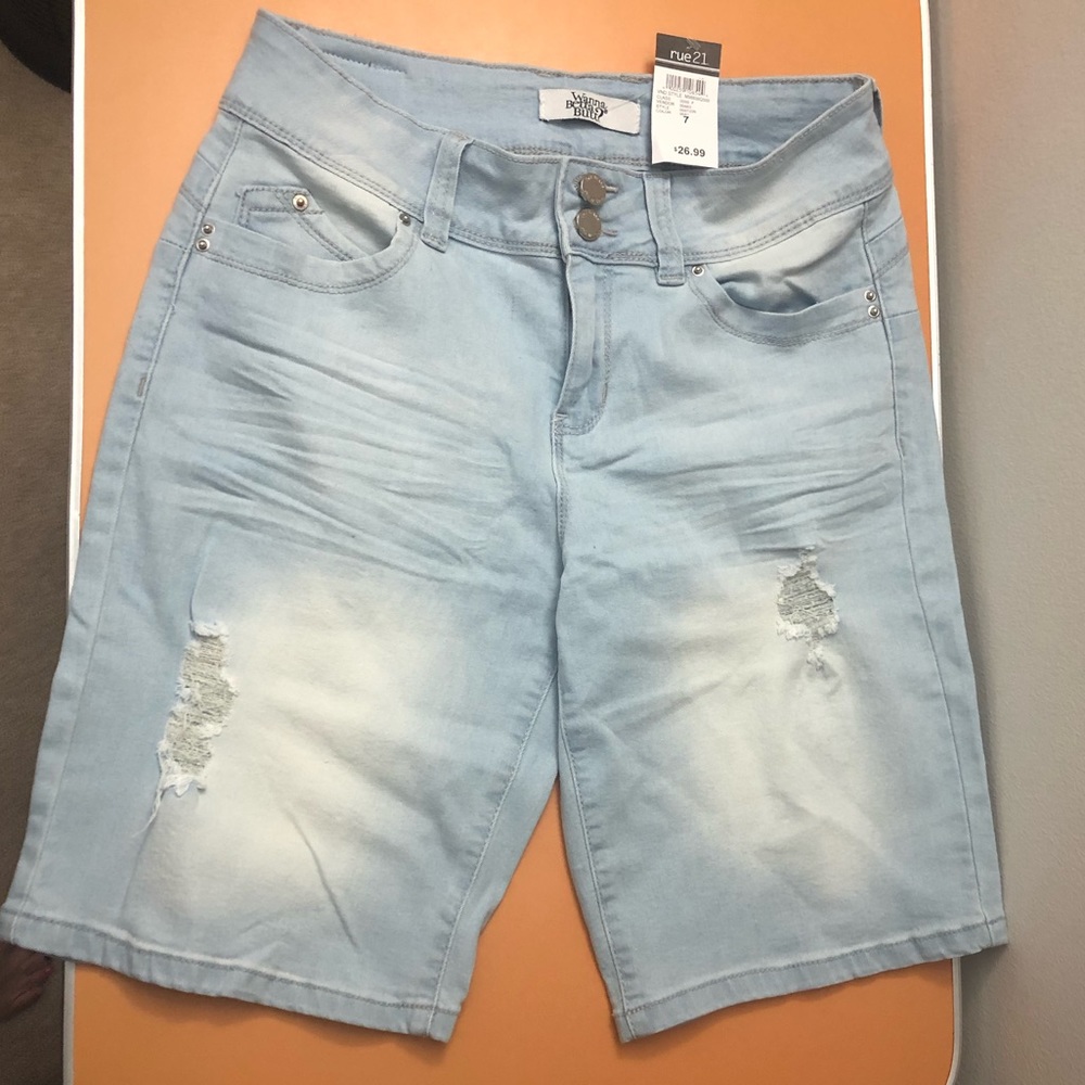 Woman’s YMIJean shorts